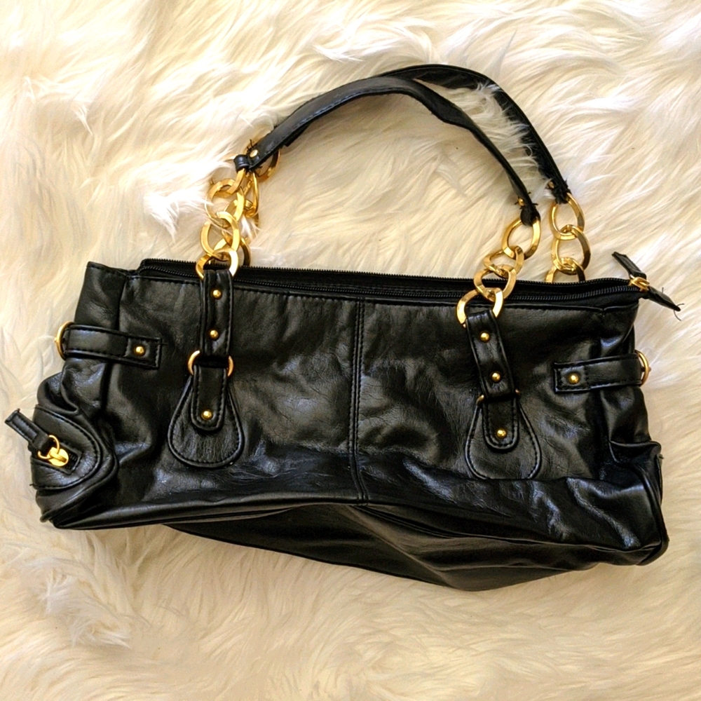 Black handbag with gold chain detail - Picture 1 of 5